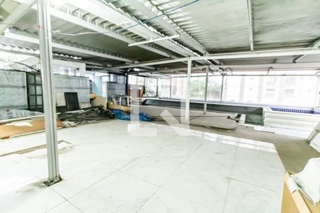 Casa para alugar com 1300m², 6 quartos e 6 vagas Casa para alugar com 1300m², 6 quartos e 6 vagasÁrea de Serviço/Espaço Gourmet