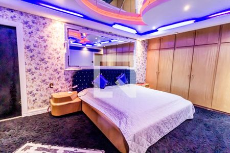 Casa para alugar com 1300m², 6 quartos e 6 vagas Casa para alugar com 1300m², 6 quartos e 6 vagasQuarto 1