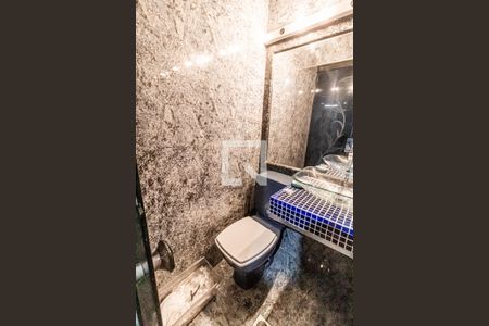 Casa para alugar com 1300m², 6 quartos e 6 vagas Casa para alugar com 1300m², 6 quartos e 6 vagasBanheiro 2