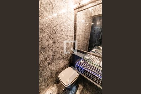 Casa para alugar com 1300m², 6 quartos e 6 vagas Casa para alugar com 1300m², 6 quartos e 6 vagasBanheiro 2