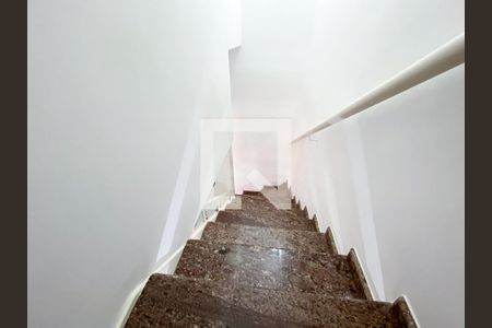 Casa de condomínio à venda com 68m², 2 quartos e 2 vagasCorredor