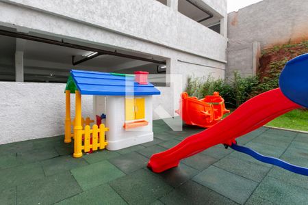 Apartamento à venda com 38m², 2 quartos e 1 vaga Apartamento à venda com 38m², 2 quartos e 1 vagaÁrea Comum - Playground