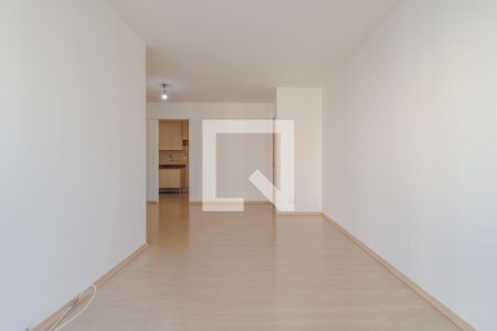Sala de apartamento à venda com 3 quartos, 72m² em Jardim Londrina, São Paulo