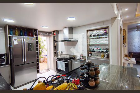 Casa à venda com 240m², 5 quartos e 3 vagascozinha