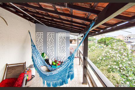 Casa à venda com 240m², 5 quartos e 3 vagasvaranda quarto 4