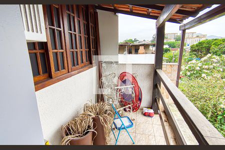 Casa à venda com 240m², 5 quartos e 3 vagasvaranda quarto 4
