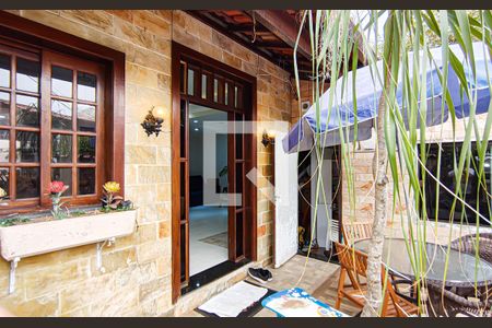 Casa à venda com 240m², 5 quartos e 3 vagasfrente do imovel