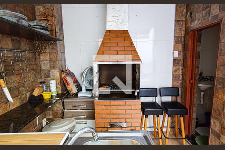 Casa à venda com 240m², 5 quartos e 3 vagaschurrasqueira