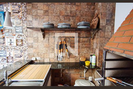 Casa à venda com 240m², 5 quartos e 3 vagaschurrasqueira