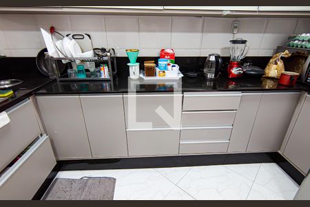 Casa à venda com 240m², 5 quartos e 3 vagascozinha