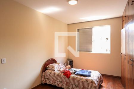 Suíte de apartamento à venda com 4 quartos, 136m² em Santo Antônio, Belo Horizonte