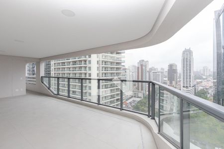 Apartamento à venda com 227m², 3 quartos e 4 vagas Apartamento à venda com 227m², 3 quartos e 4 vagasVaranda da Sala