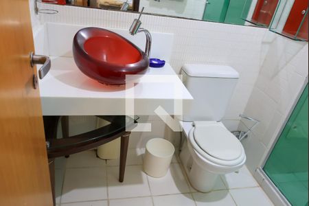 Banheiro da Suíte de apartamento para alugar com 2 quartos, 57m² em Indianópolis, São Paulo