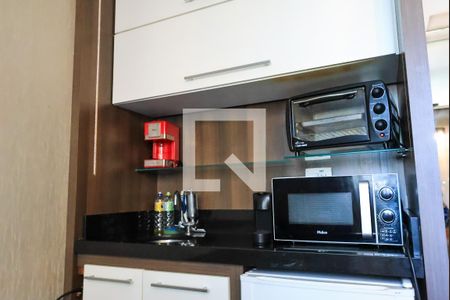 Sala/Cozinha de apartamento à venda com 1 quarto, 57m² em Indianópolis, São Paulo