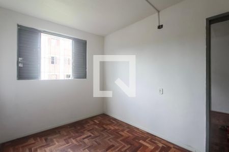 Quarto 1 de apartamento para alugar com 2 quartos, 50m² em Rubem Berta, Porto Alegre