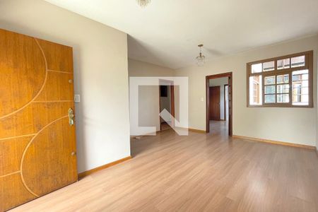 Sala de casa para alugar com 2 quartos, 110m² em Jardim Floresta, Porto Alegre