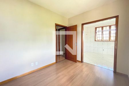 Sala de Jantar de casa para alugar com 2 quartos, 110m² em Jardim Floresta, Porto Alegre