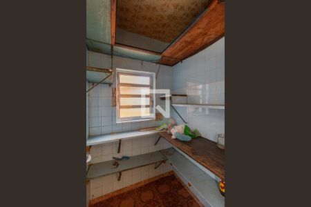 Casa à venda com 13m², 3 quartos e 6 vagas Casa à venda com 13m², 3 quartos e 6 vagasQuarto de Serviço