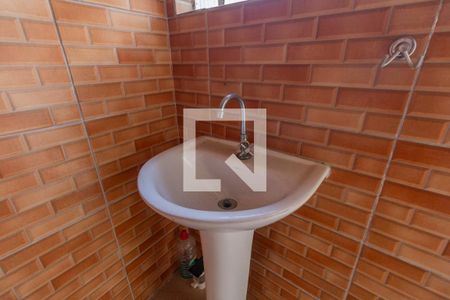 Casa à venda com 13m², 3 quartos e 6 vagas Casa à venda com 13m², 3 quartos e 6 vagasBanheiro de Serviço 2