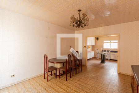 Casa à venda com 13m², 3 quartos e 6 vagas Casa à venda com 13m², 3 quartos e 6 vagasSala de Jantar