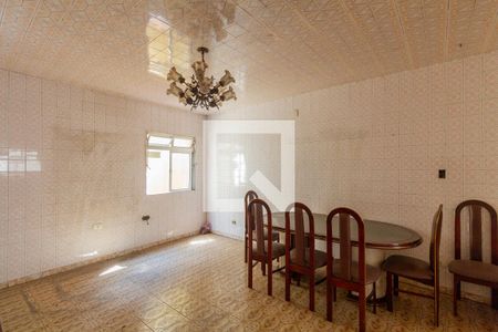 Casa à venda com 13m², 3 quartos e 6 vagas Casa à venda com 13m², 3 quartos e 6 vagasSala de Jantar