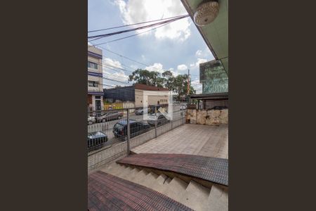 Casa à venda com 13m², 3 quartos e 6 vagas Casa à venda com 13m², 3 quartos e 6 vagasQuintal