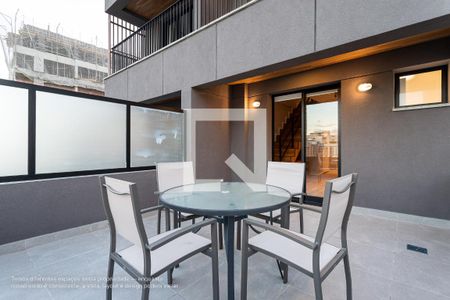 Apartamento para alugar com 64m², 2 quartos e sem vaga