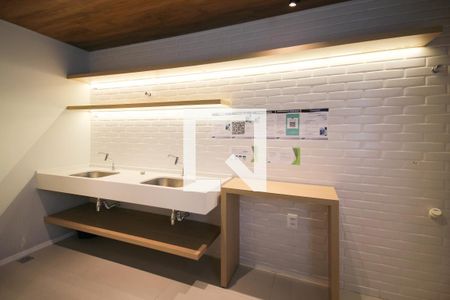 Apartamento para alugar com 64m², 2 quartos e sem vaga