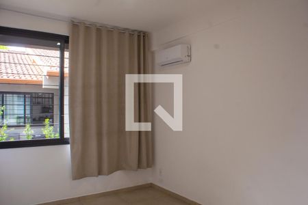 Quarto 1 de apartamento para alugar com 1 quarto, 38m² em Espírito Santo, Porto Alegre