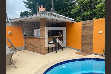 Casa de condomínio à venda com 360m², 4 quartos e 3 vagasChurrasqueira