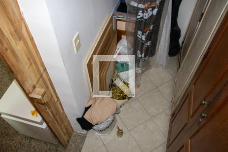 Casa de condomínio à venda com 360m², 4 quartos e 3 vagasCloset