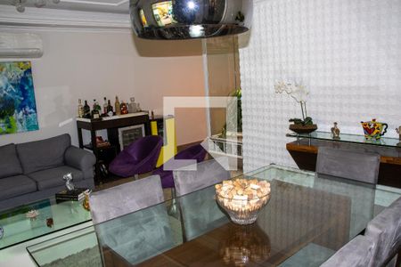 Sala de casa de condomínio para alugar com 4 quartos, 360m² em Anil, Rio de Janeiro
