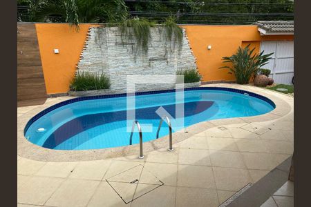 Casa de condomínio à venda com 360m², 4 quartos e 3 vagasPiscina