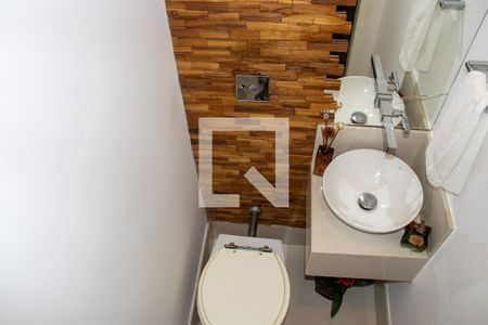 Casa de condomínio à venda com 360m², 4 quartos e 3 vagasLavabo