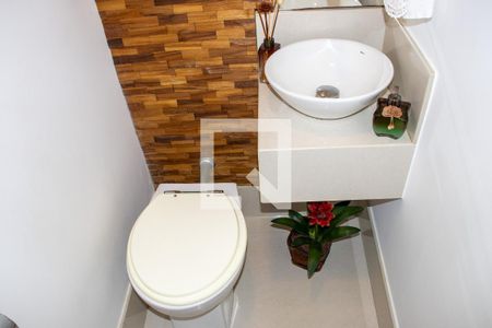 Casa de condomínio à venda com 360m², 4 quartos e 3 vagasLavabo