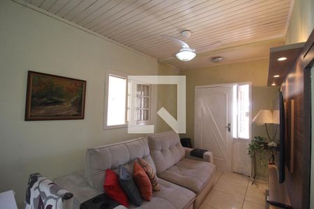 Casa à venda com 80m², 3 quartos e 2 vagasSala