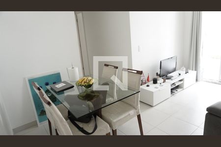 Sala de apartamento para alugar com 2 quartos, 55m² em Recreio dos Bandeirantes, Rio de Janeiro