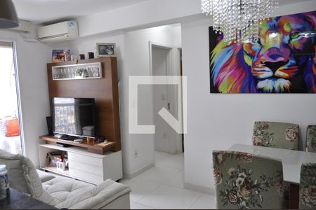 Sala de apartamento à venda com 2 quartos, 50m² em Del Castilho, Rio de Janeiro
