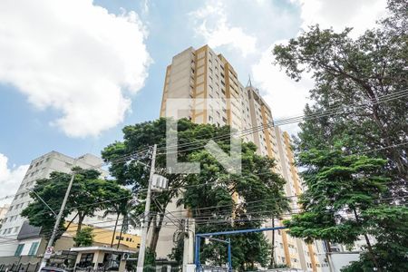 Apartamento para alugar com 69m², 2 quartos e 1 vaga Apartamento para alugar com 69m², 2 quartos e 1 vagaFachada