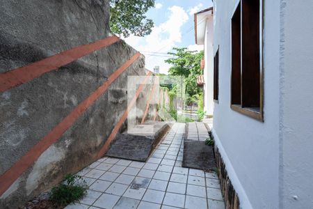 Casa à venda com 371m², 5 quartos e 8 vagasQuintal