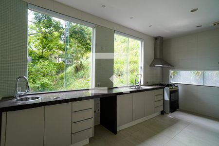Cozinha de casa de condomínio à venda com 3 quartos, 436m² em Vila Progresso, Niterói