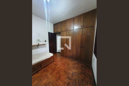 Casa à venda com 3 quartos, 250m² em Campo Grande, São Paulo