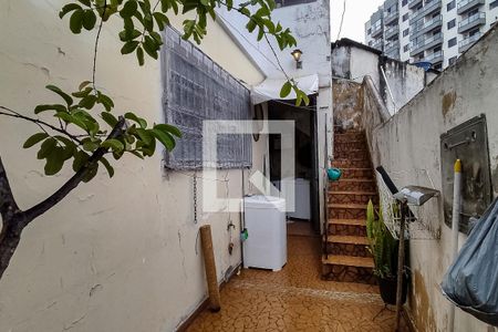 Casa à venda com 150m², 4 quartos e 2 vagasCoredor Lateral