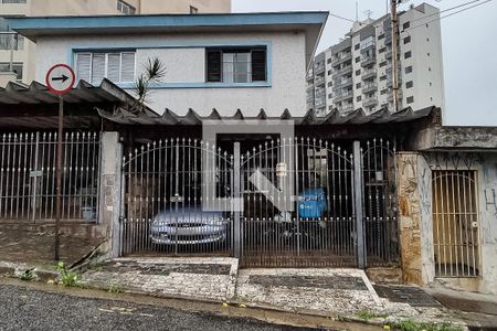 Casa à venda com 150m², 4 quartos e 2 vagasFachada