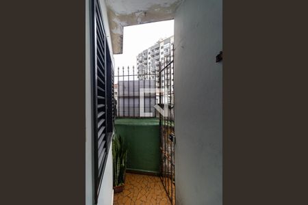 Casa à venda com 150m², 4 quartos e 2 vagasAcesso para o Corredor Lateral