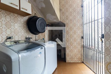 Casa à venda com 150m², 4 quartos e 2 vagasLavanderia