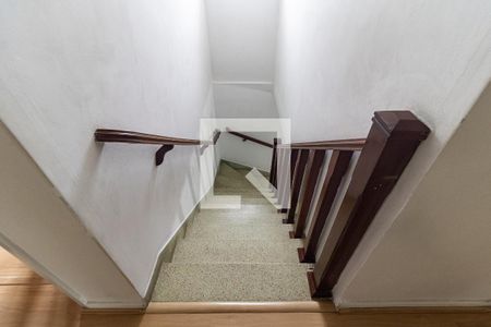 Escada de casa à venda com 4 quartos, 150m² em Vila Santo Estefano, São Paulo