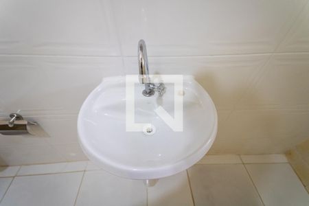 Casa para alugar com 90m², 2 quartos e sem vaga Casa para alugar com 90m², 2 quartos e sem vagaBanheiro