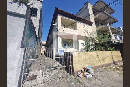 Apartamento à venda com 80m², 2 quartos e 1 vagaFachada