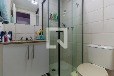 Apartamento à venda com 68m², 3 quartos e 1 vaga Apartamento à venda com 68m², 3 quartos e 1 vagaBanheiro da Suíte